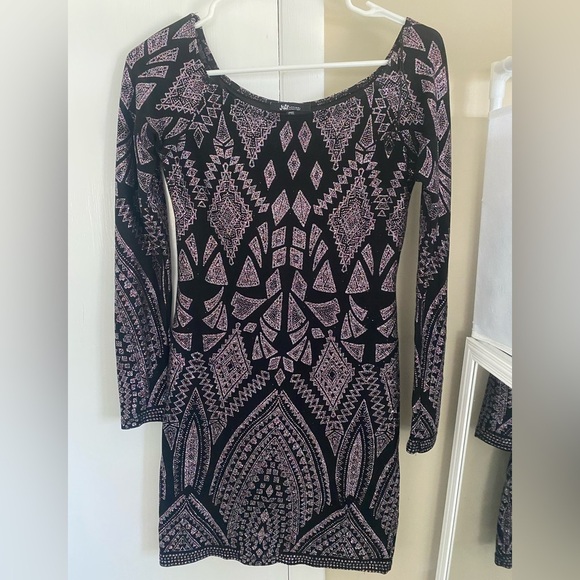 Jump Dresses & Skirts - Elegant Black and Pink Patterned Dress